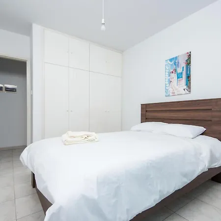 Aurora Flat 102 Lägenhet Larnaca